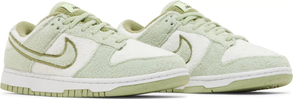 Nike Dunk Low SE Fleece - Honeydew Wmns