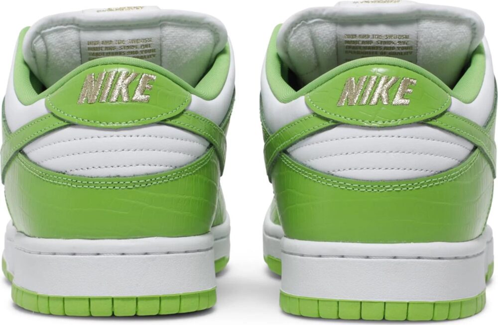 Supreme x Nike Dunk Low OG SB QS Mean Green